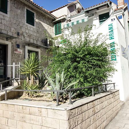 Apartments Kuca Mala Split Buitenkant foto