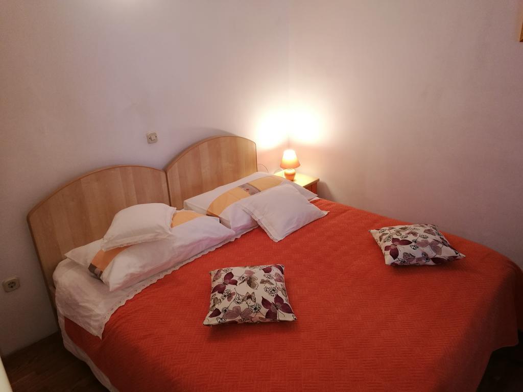 Apartments Kuca Mala Split Buitenkant foto