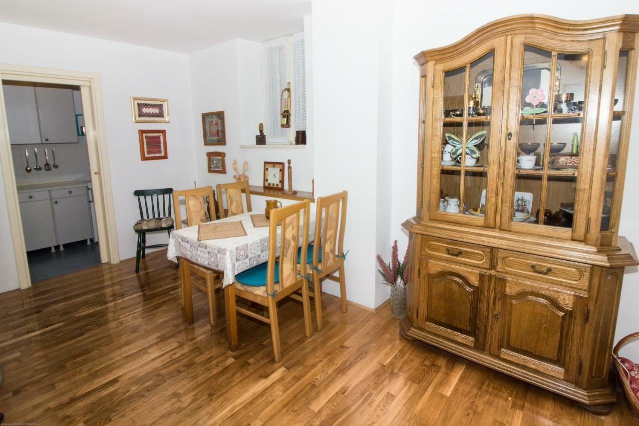 Apartments Kuca Mala Split Buitenkant foto